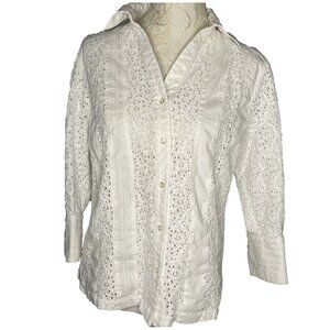 Coldwater Creek W sz M Eyelet and Lace 3/4 Sleeve Button Front Shirt White VNeck